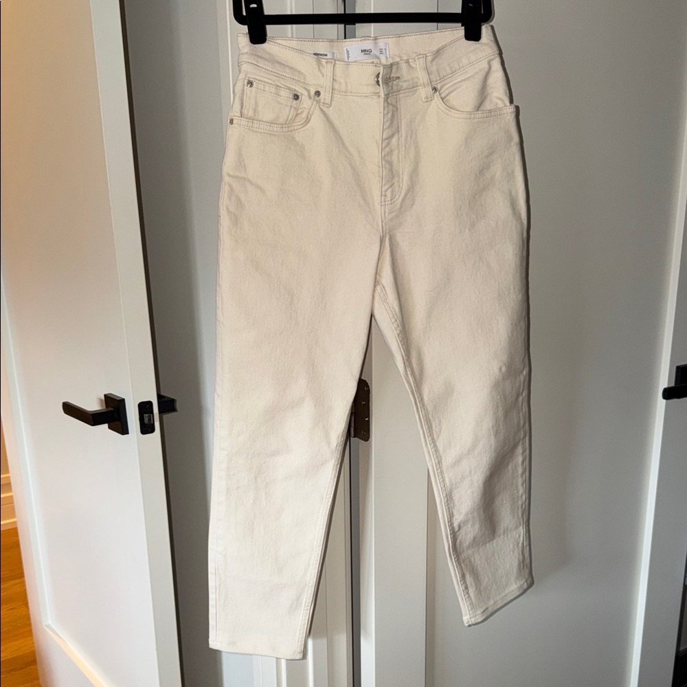 Mango “Mom Jeans”